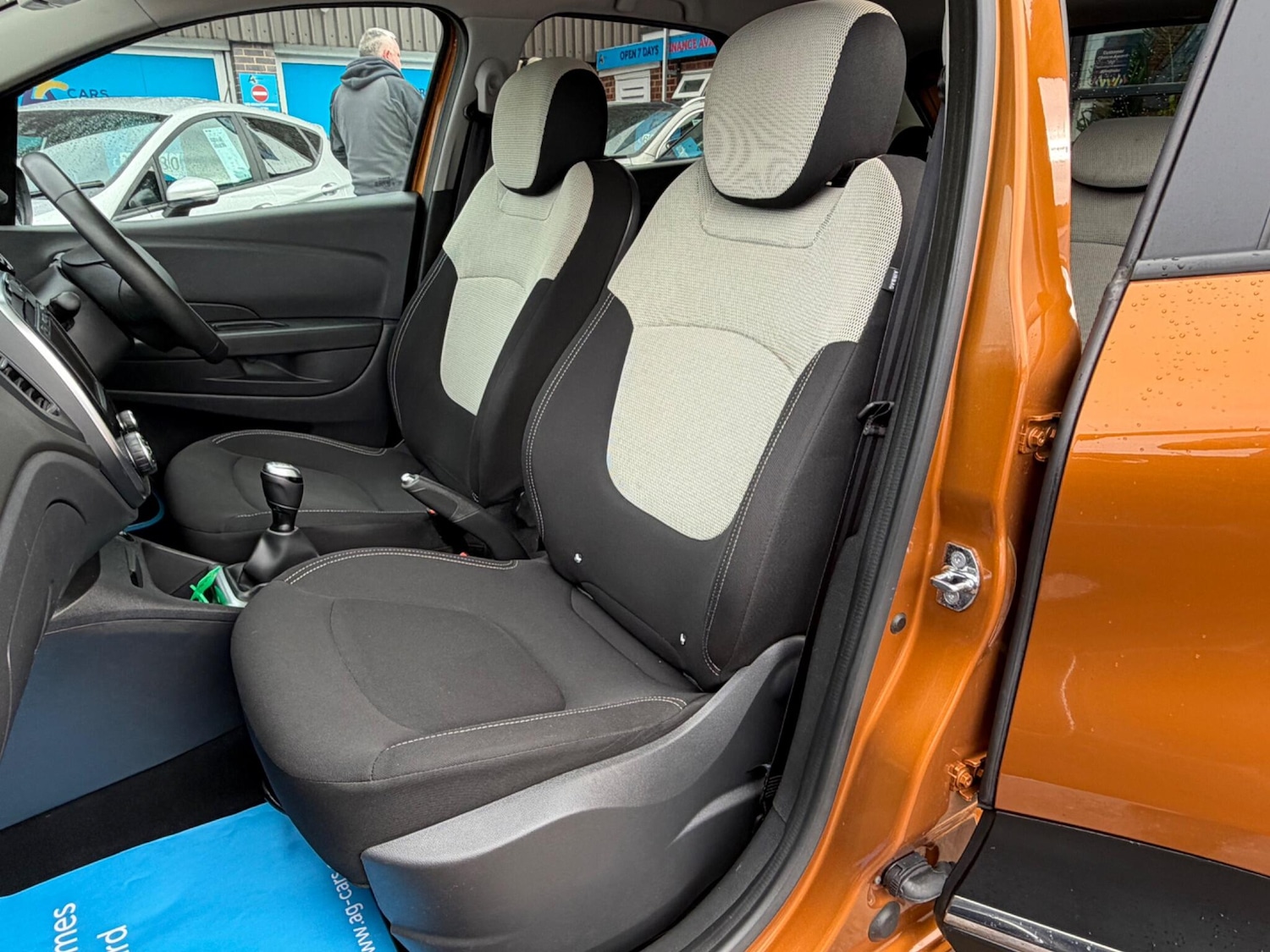 Used Renault Captur for sale - 77737843: Photo 28