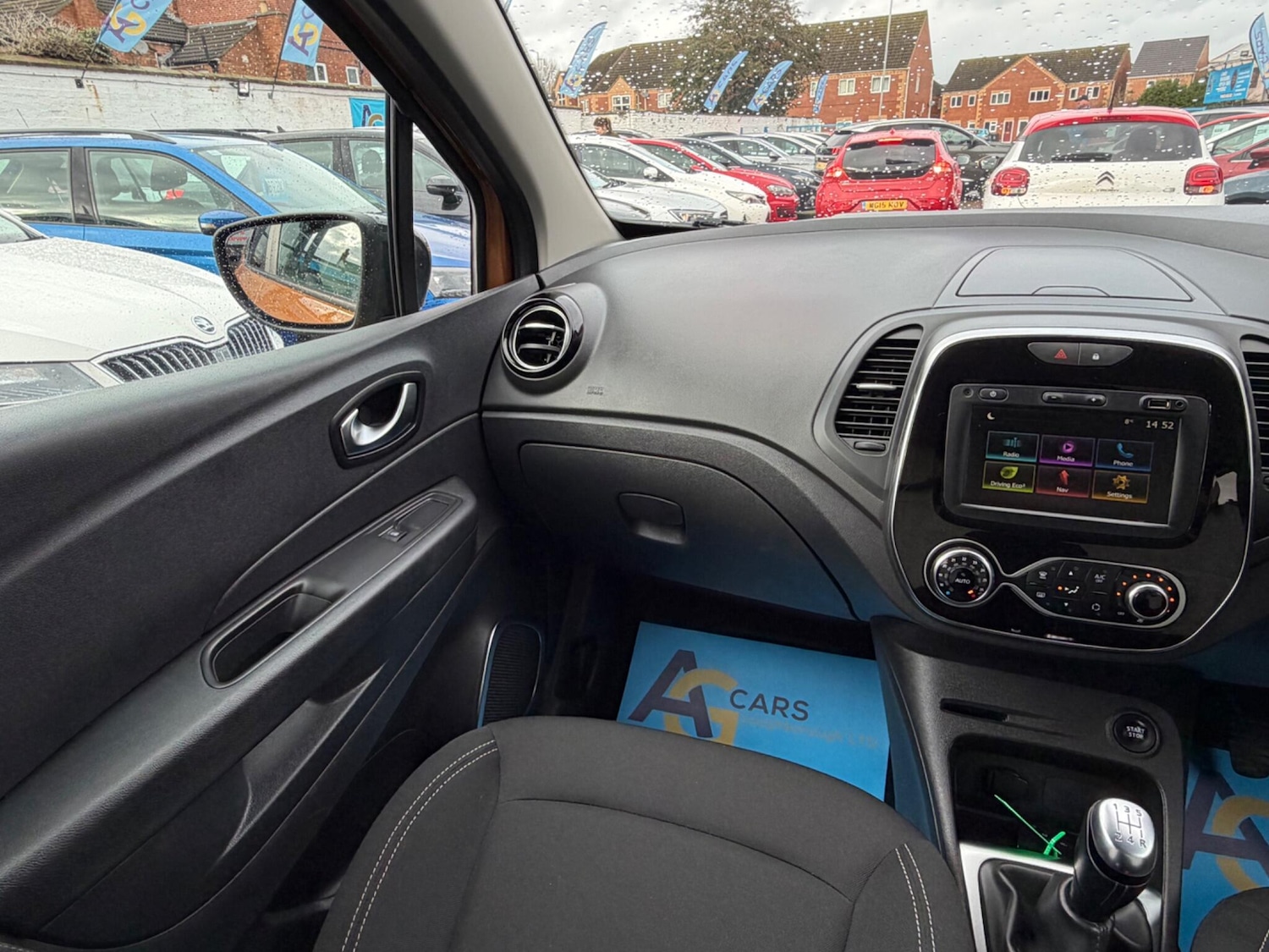 Used Renault Captur for sale - 77737843: Photo 34