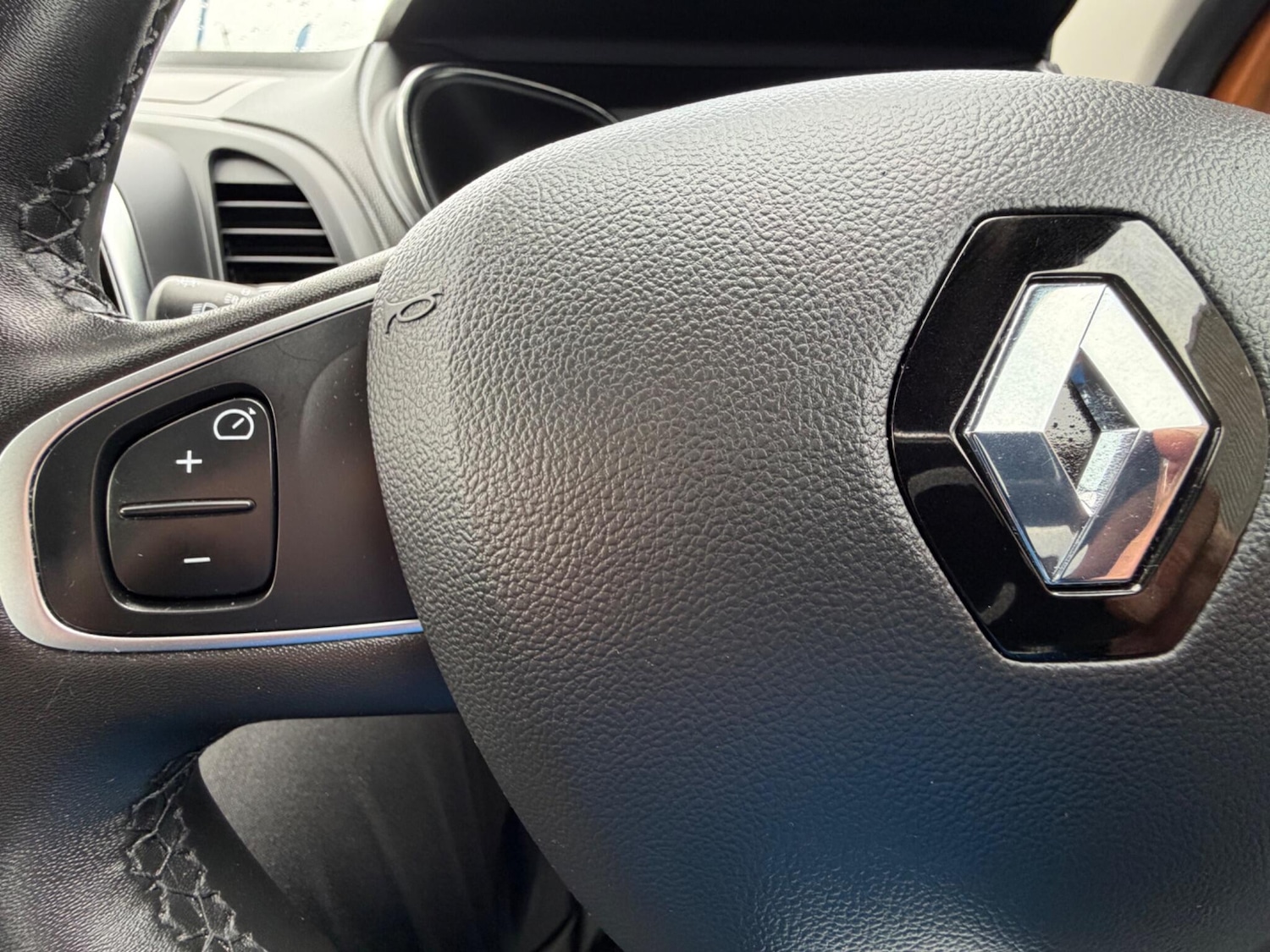 Used Renault Captur for sale - 77737843: Photo 38