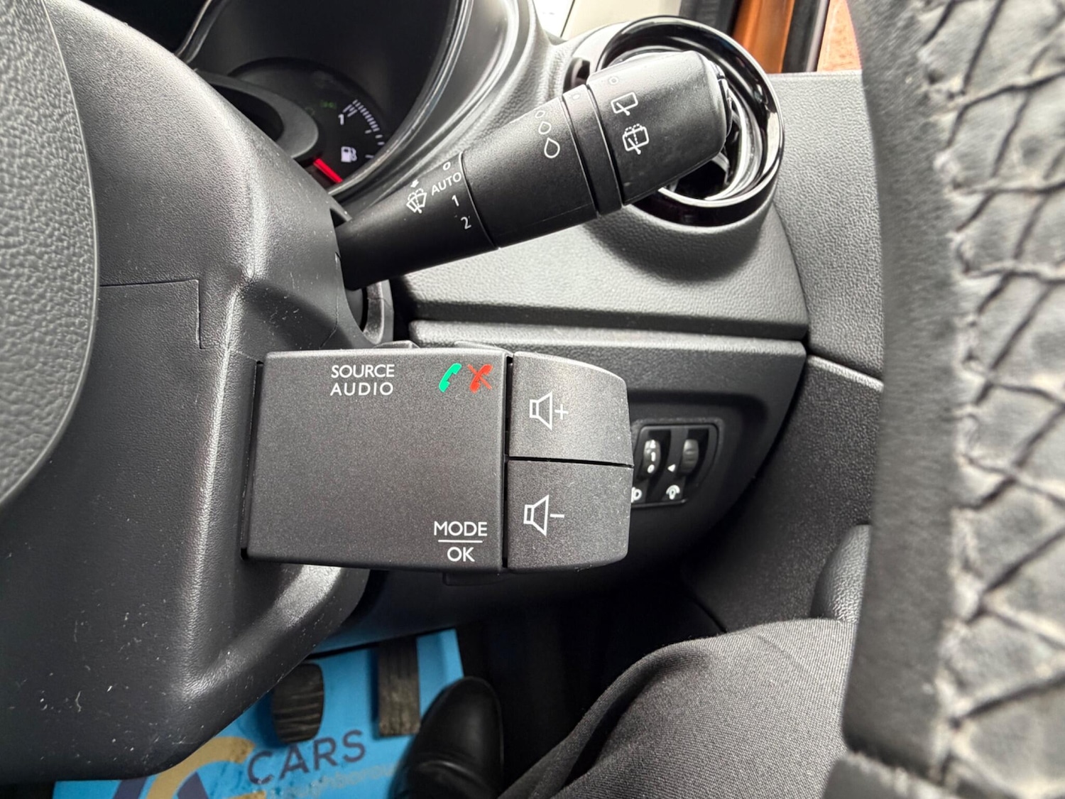 Used Renault Captur for sale - 77737843: Photo 44