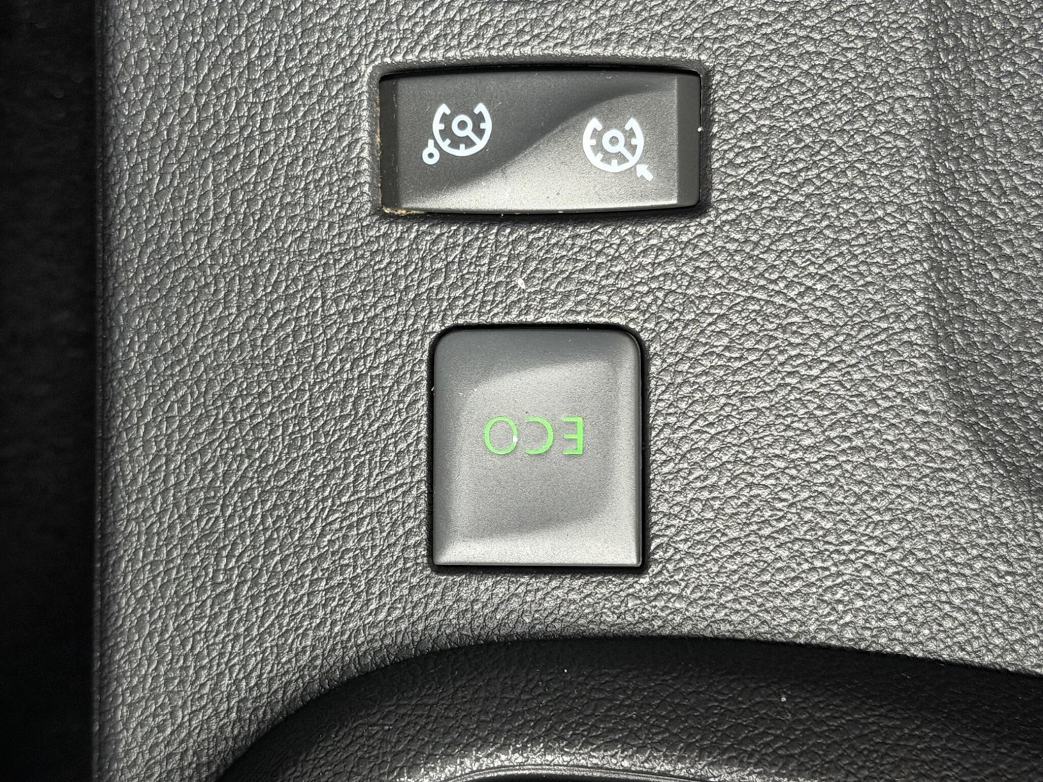 Used Renault Captur for sale - 77737843: Photo 48