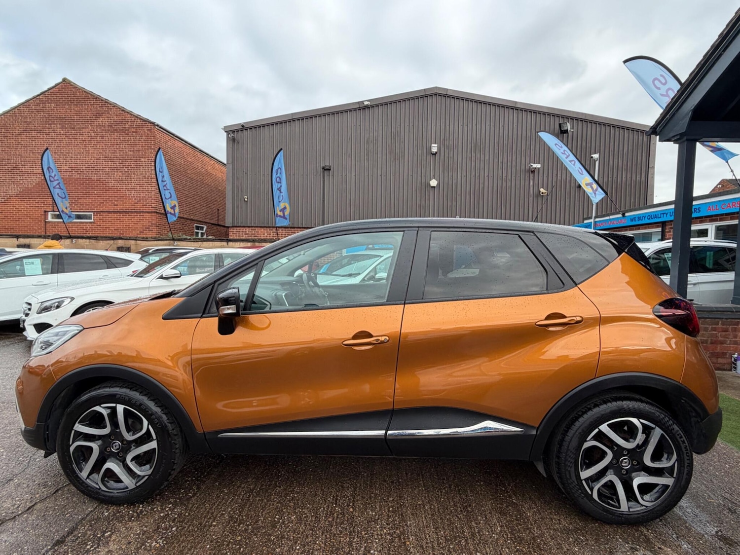 Used Renault Captur for sale - 77737843: Photo 8