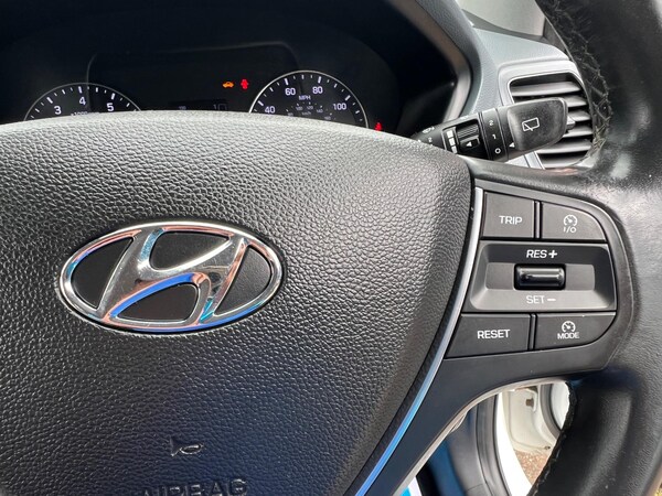 Used Hyundai i20 2015 for sale - 75311284: Photo 26