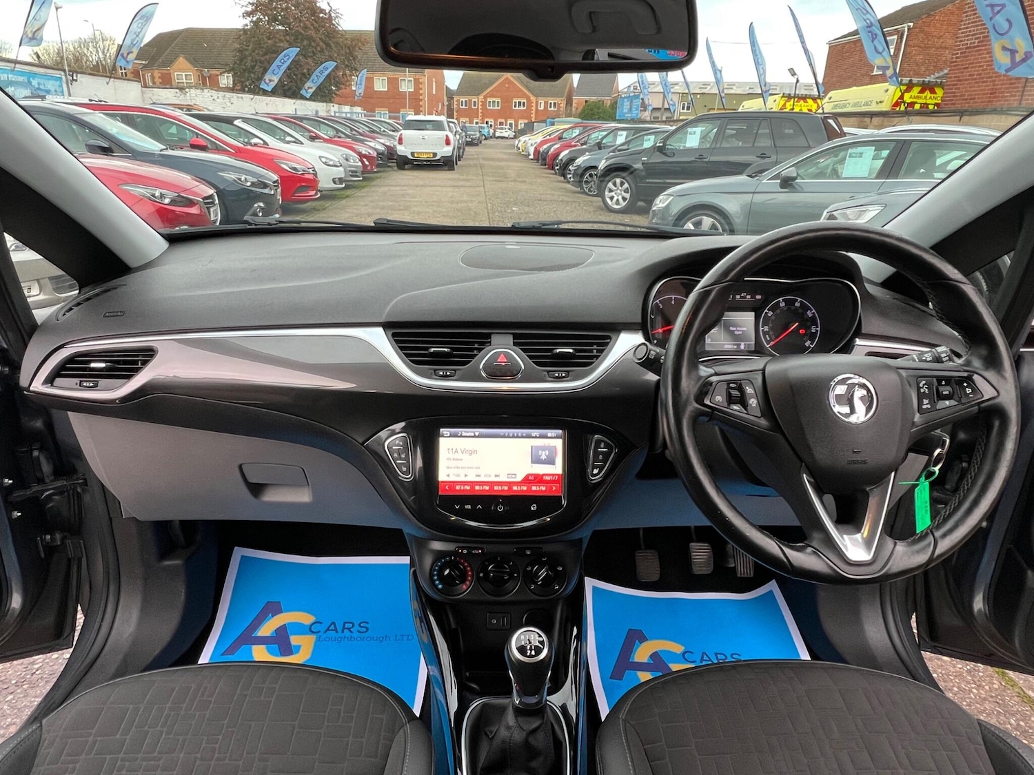 Used Vauxhall Corsa 2015 for sale - 76832640: Photo 2