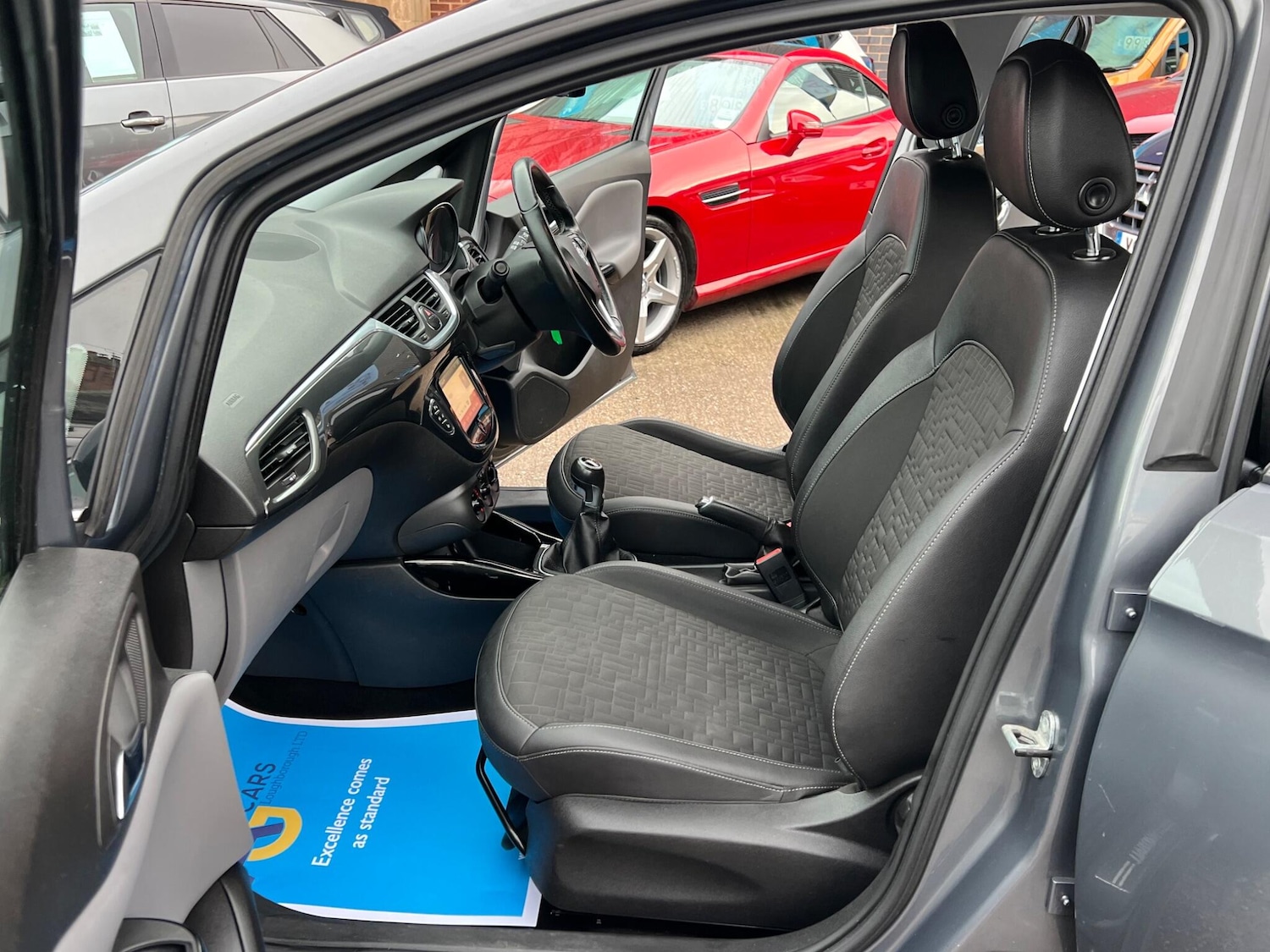 Used Vauxhall Corsa 2015 for sale - 76832640: Photo 4