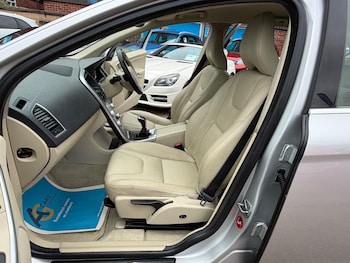 Used Volvo XC60 2015 for sale - 78480999: Photo