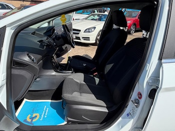 Used Ford Fiesta 2015 for sale - 78759511: Photo