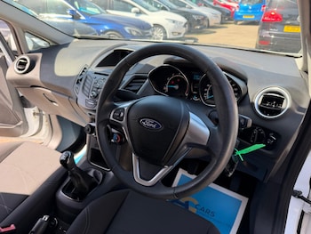 Used Ford Fiesta 2016 for sale - 78676634: Photo
