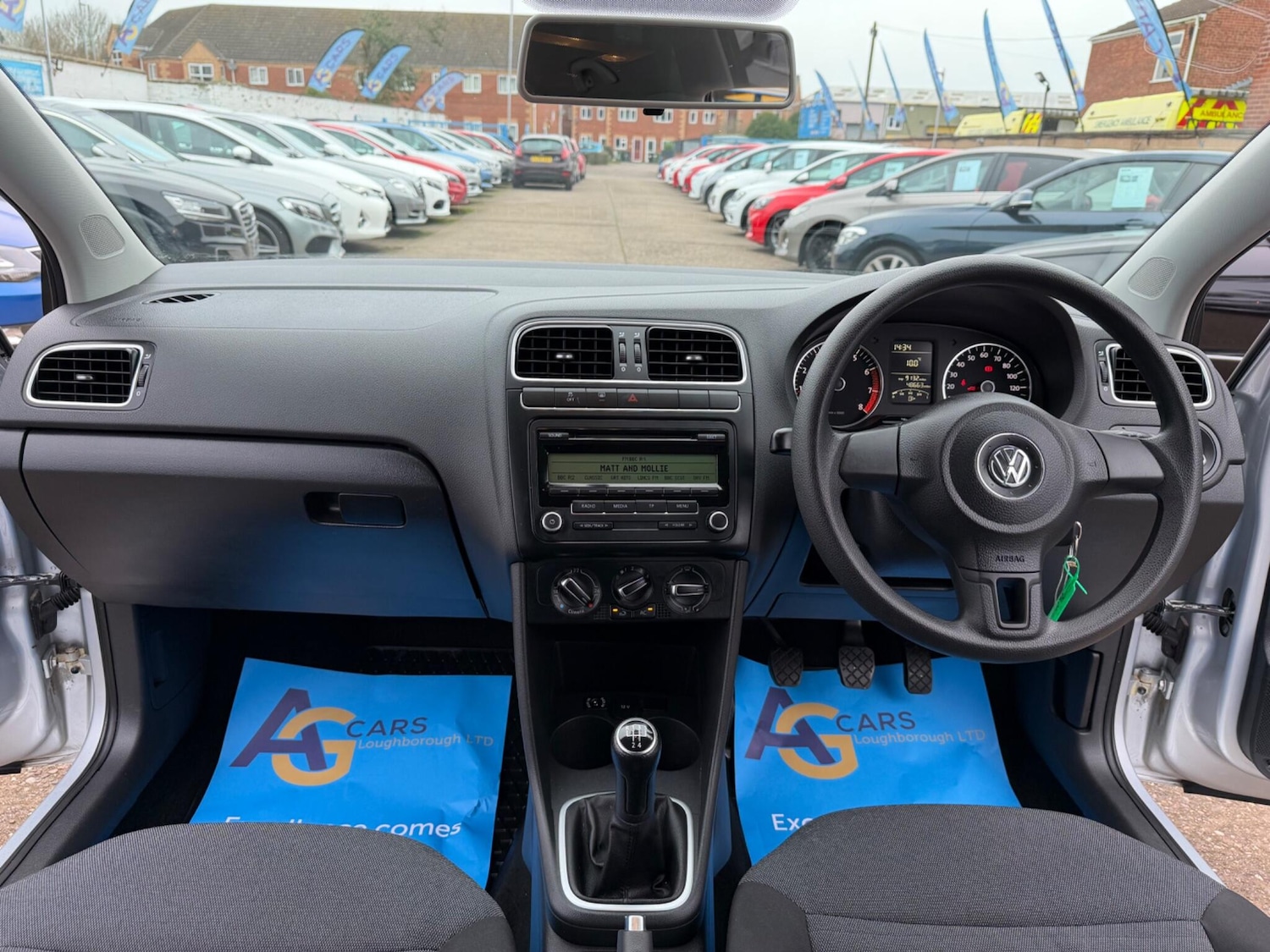 Used Volkswagen Polo for sale - 77809052: Photo 2