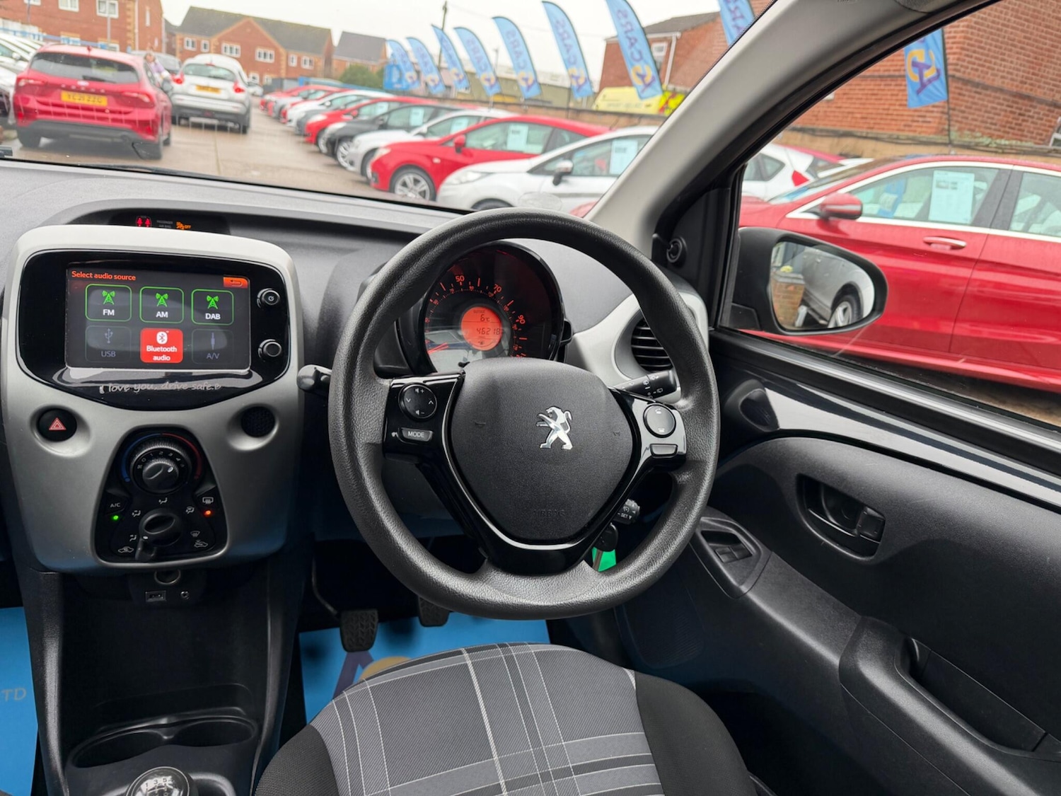 Used Peugeot 108 2016 for sale - 77229439: Photo 27