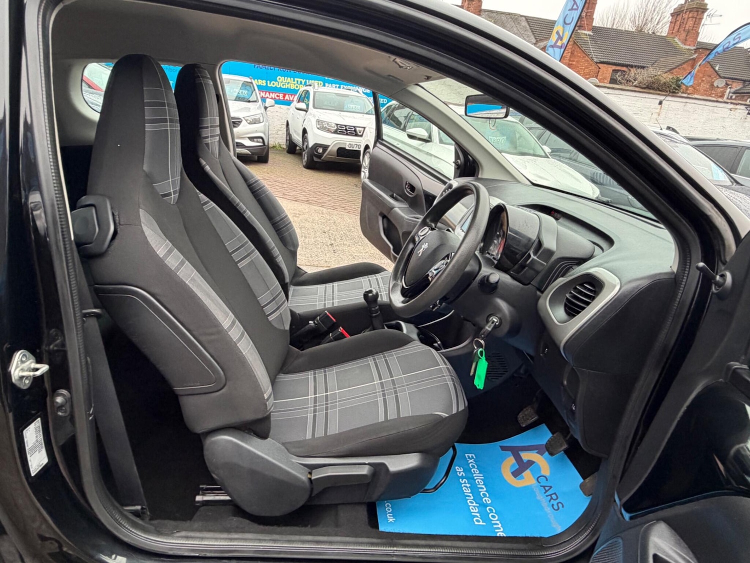 Used Peugeot 108 2016 for sale - 77229439: Photo 31