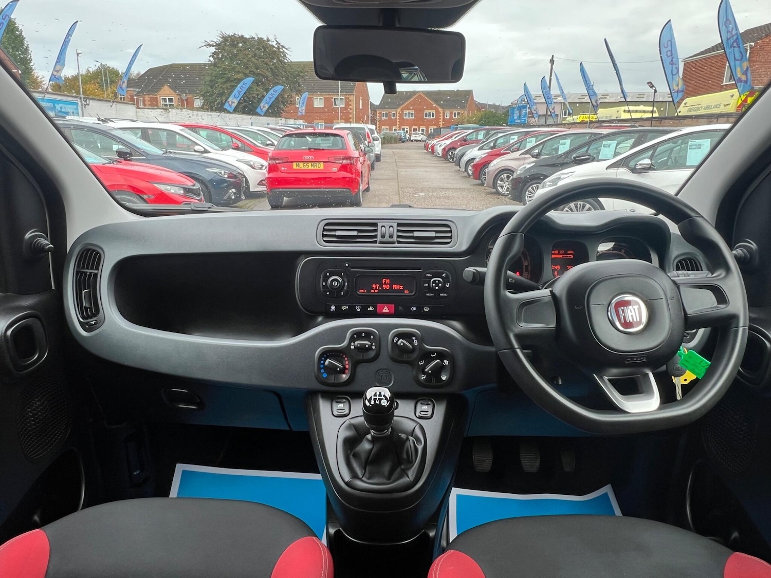 Used Fiat Panda 2017 for sale - 76349636: Photo 2
