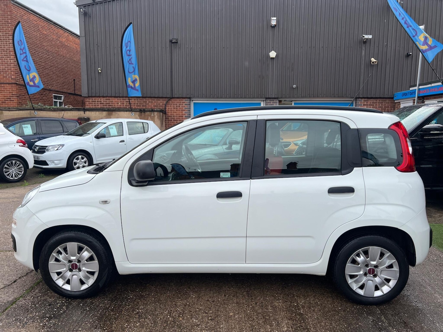 Used Fiat Panda 2017 for sale - 76349636: Photo 32