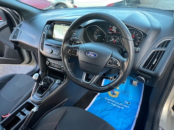 Used Ford Focus 2018 for sale - 76996438: Photo