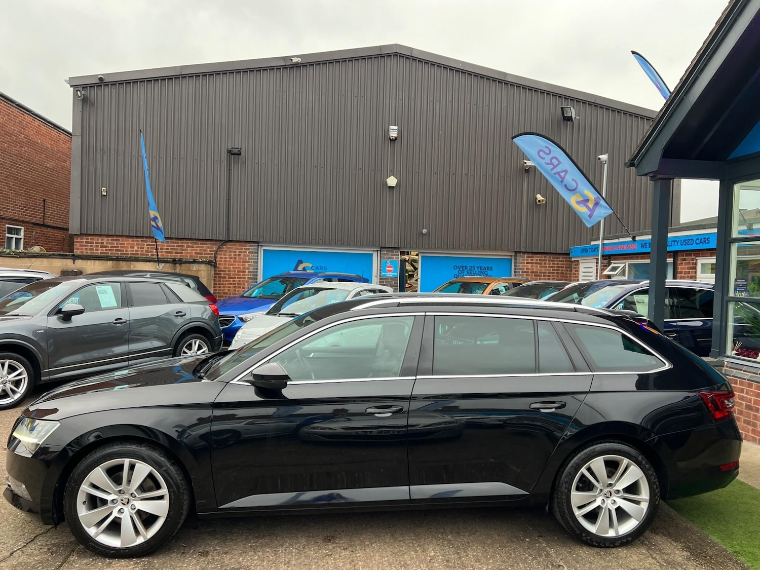 Used Skoda Superb 2017 for sale - 77039711: Photo 9