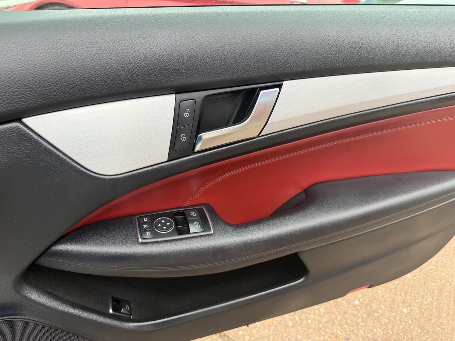 Used Mercedes-Benz C Class 2011 for sale - 78204385: Photo 39