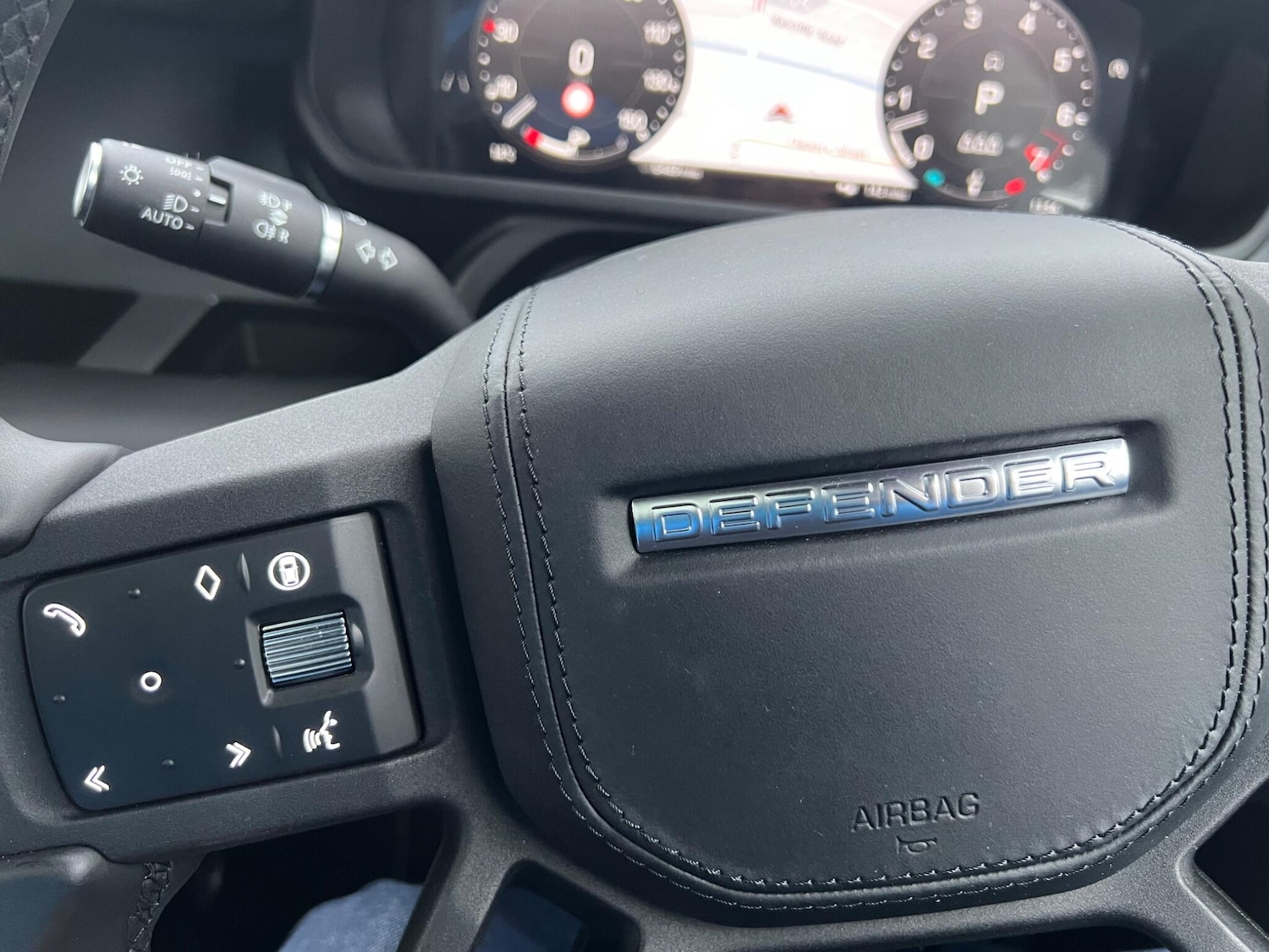 Used Land Rover Defender 110 for sale - 76997667: Photo 52