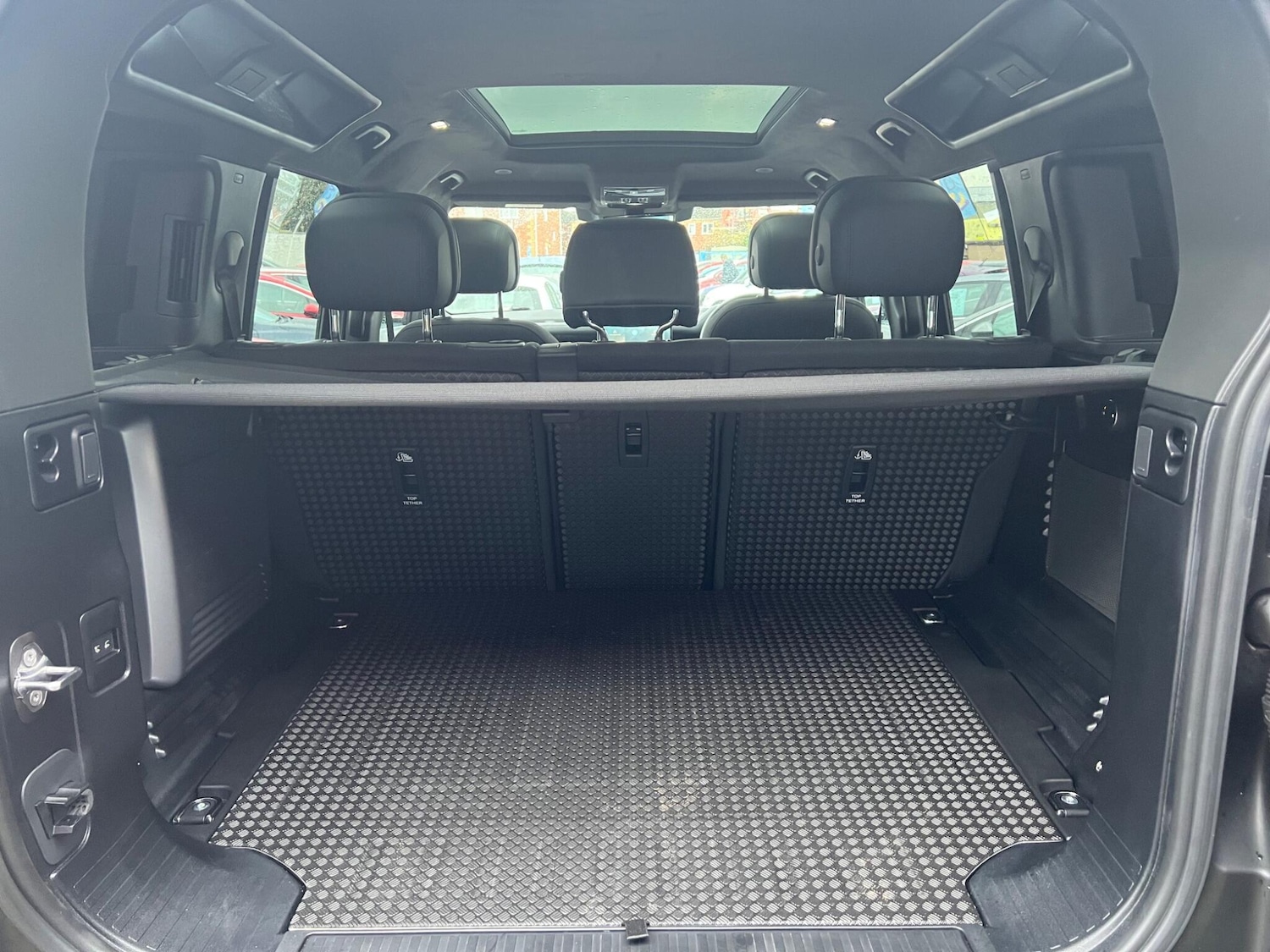 Used Land Rover Defender 110 for sale - 76997667: Photo 66