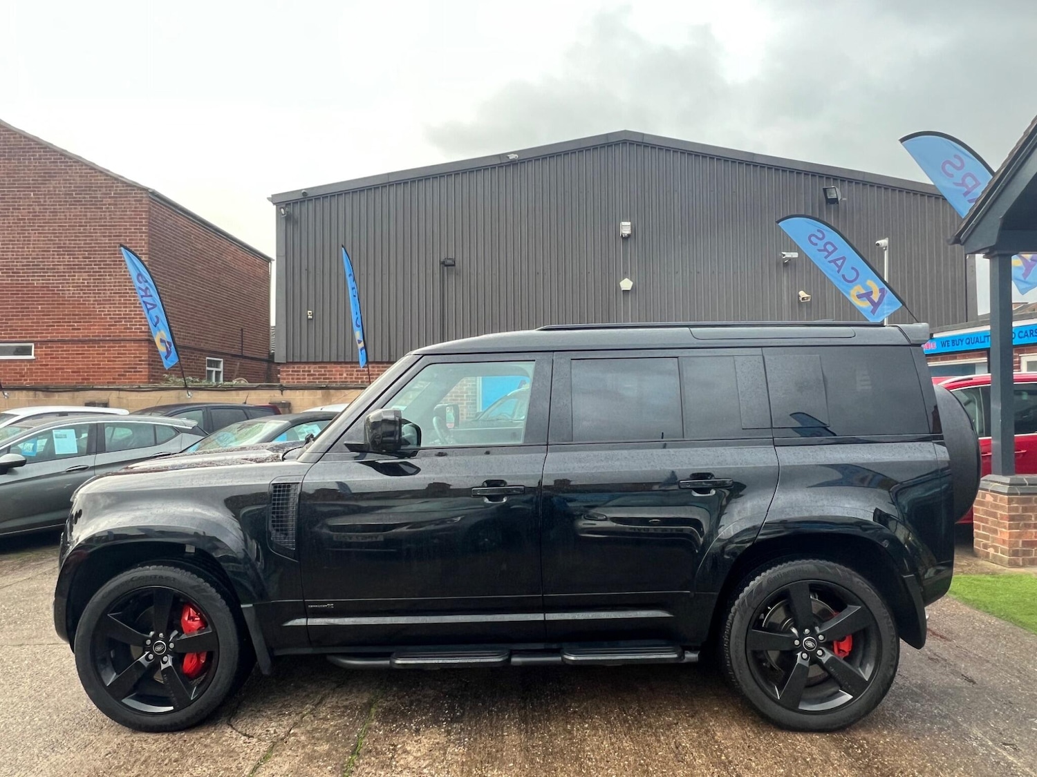 Used Land Rover Defender 110 for sale - 76997667: Photo 8