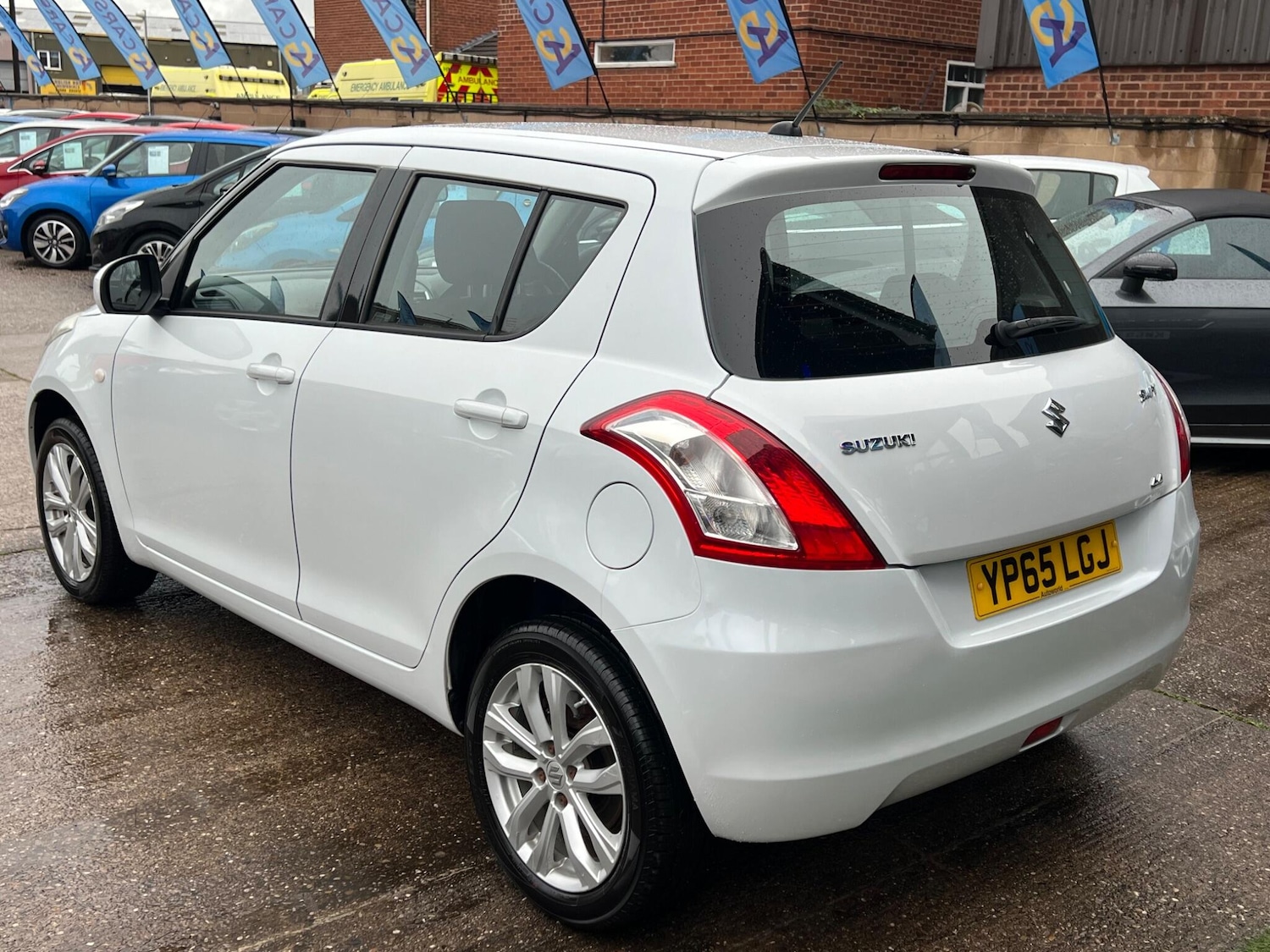 Used Suzuki Swift 2015 for sale - 76409050: Photo 16
