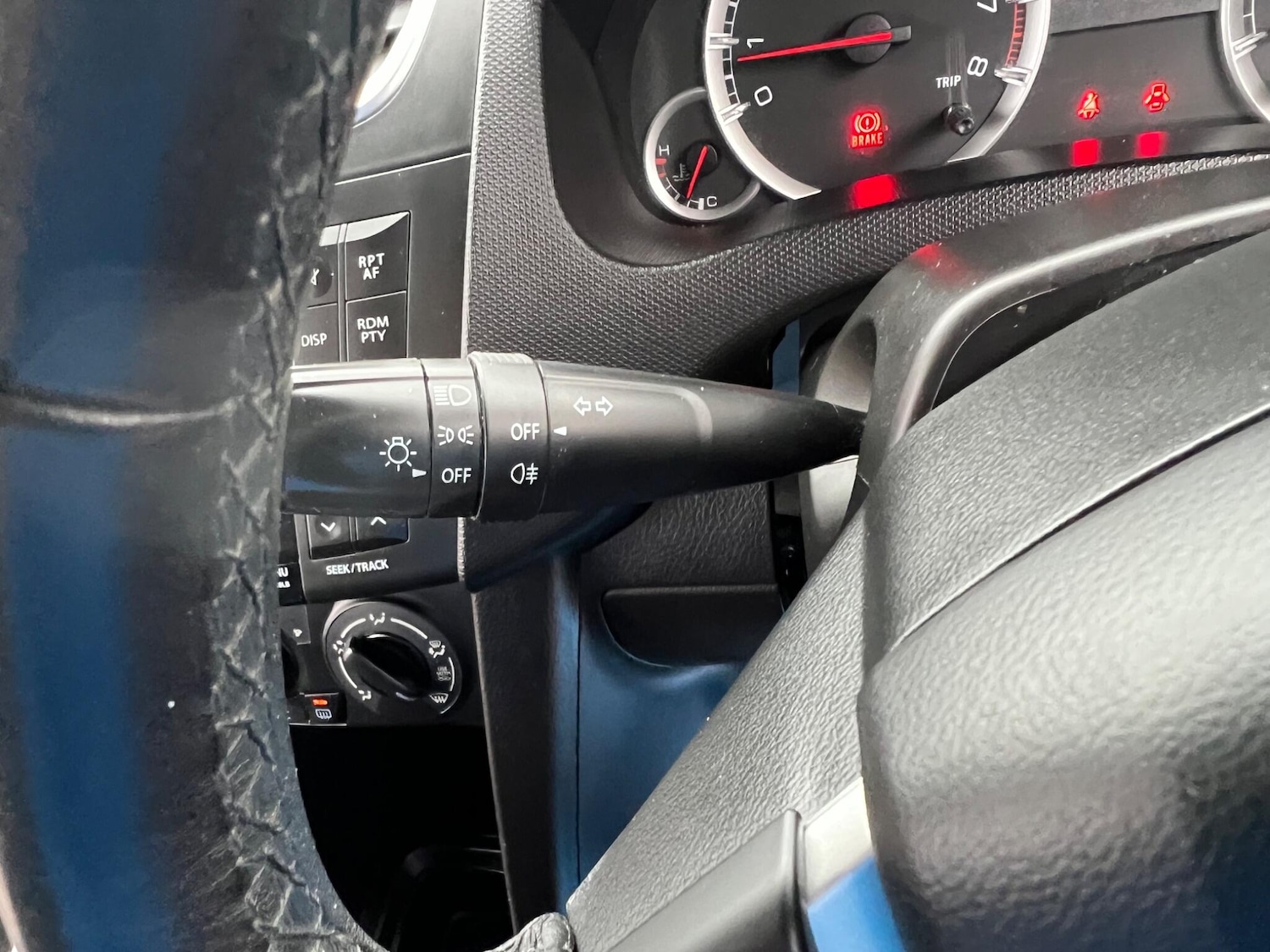 Used Suzuki Swift 2015 for sale - 76409050: Photo 26