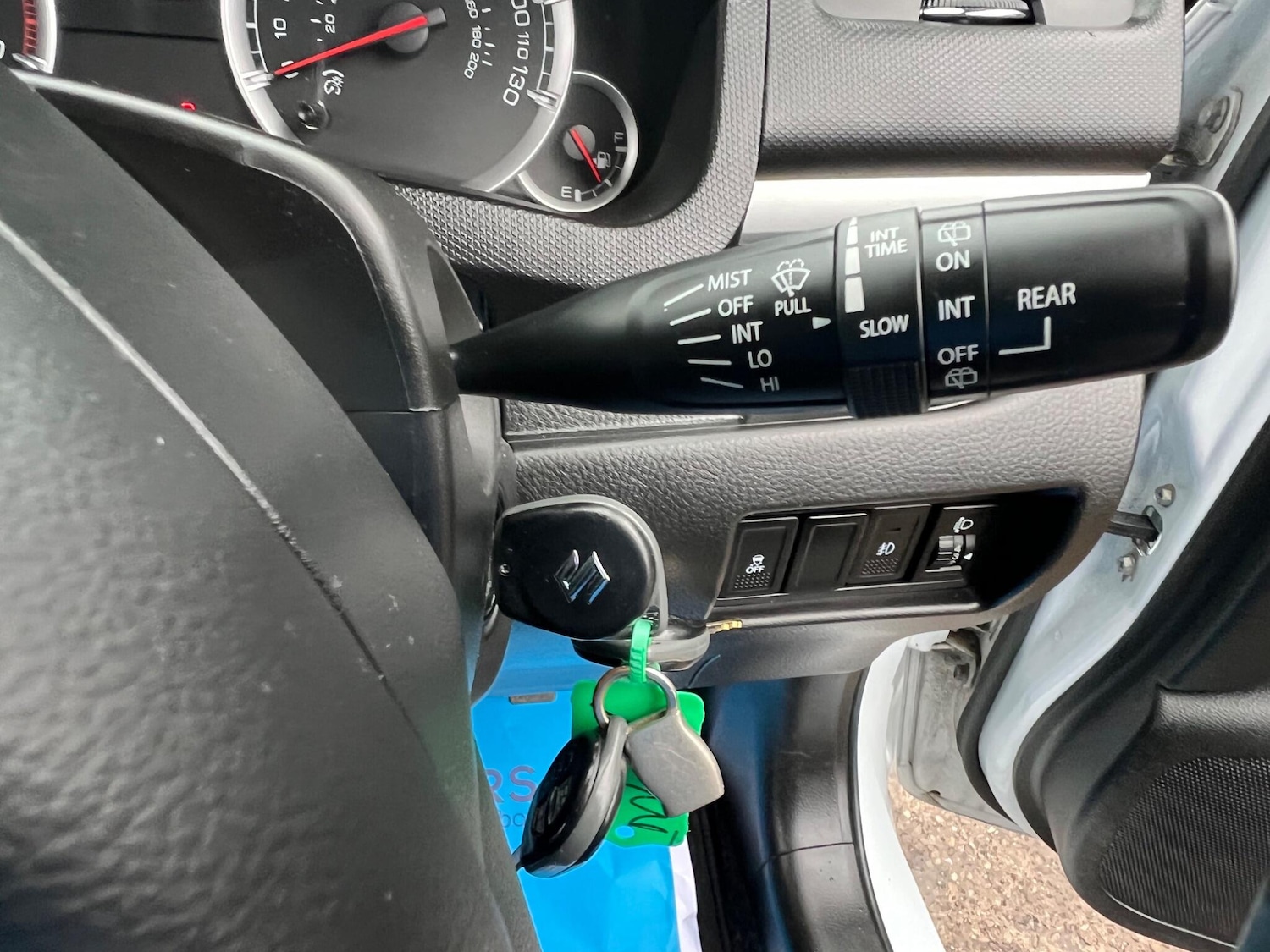 Used Suzuki Swift 2015 for sale - 76409050: Photo 27