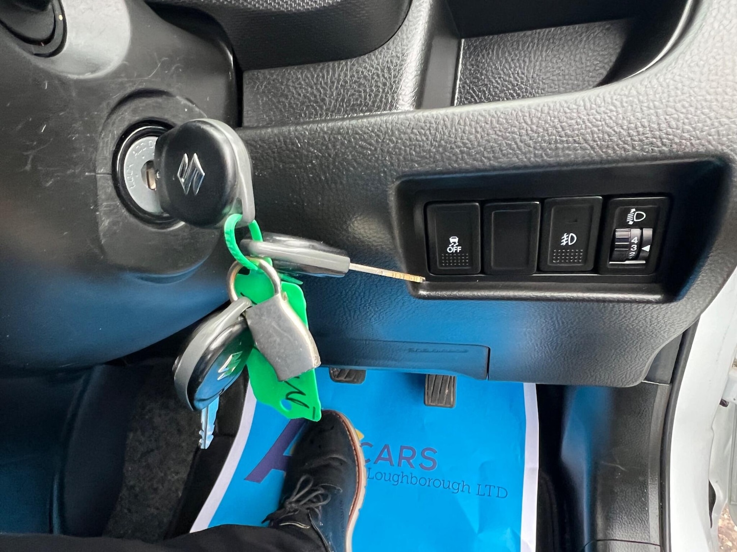 Used Suzuki Swift 2015 for sale - 76409050: Photo 28