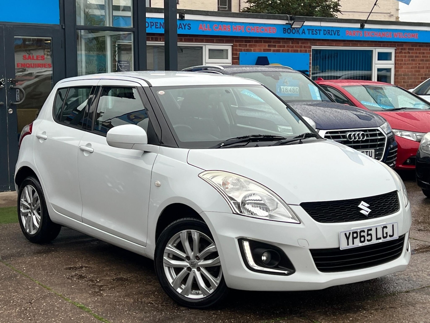 Used Suzuki Swift 2015 for sale - 76409050: Photo 44