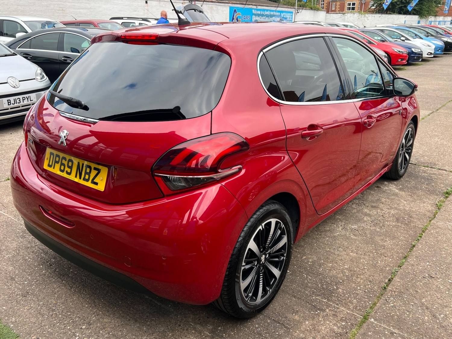 Used Peugeot 208 2019 for sale - 76994159: Photo 10