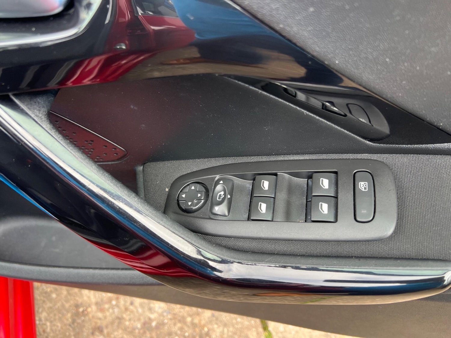 Used Peugeot 208 2019 for sale - 76994159: Photo 33