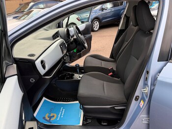 Used Toyota Yaris 2013 for sale - 78334689: Photo