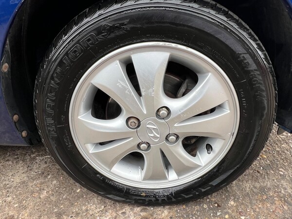 Used Hyundai i10 2011 for sale - 75401633: Photo 56