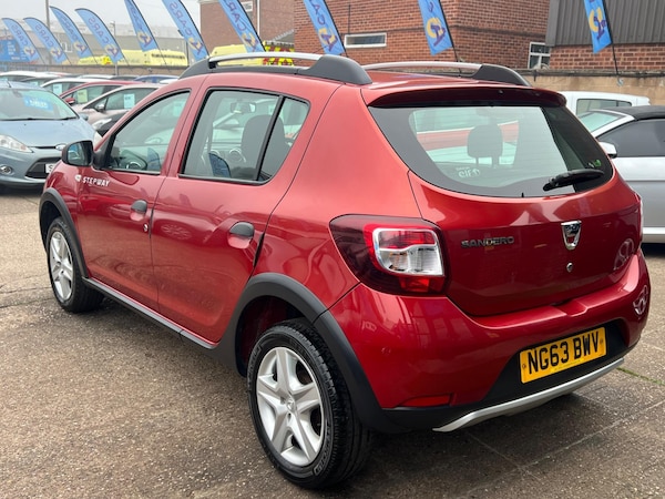 Used Dacia Sandero Stepway 2014 for sale - 76259352: Photo 11