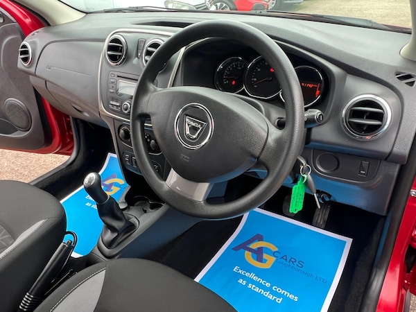 Used Dacia Sandero Stepway 2014 for sale - 76259352: Photo 3