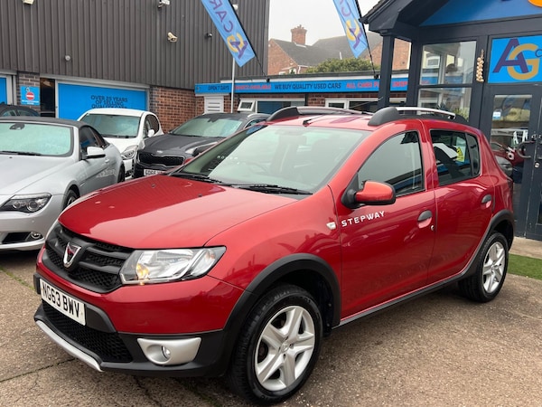 Used Dacia Sandero Stepway 2014 for sale - 76259352: Photo 42
