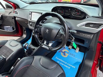 Used Peugeot 208 2017 for sale - 77215234: Photo