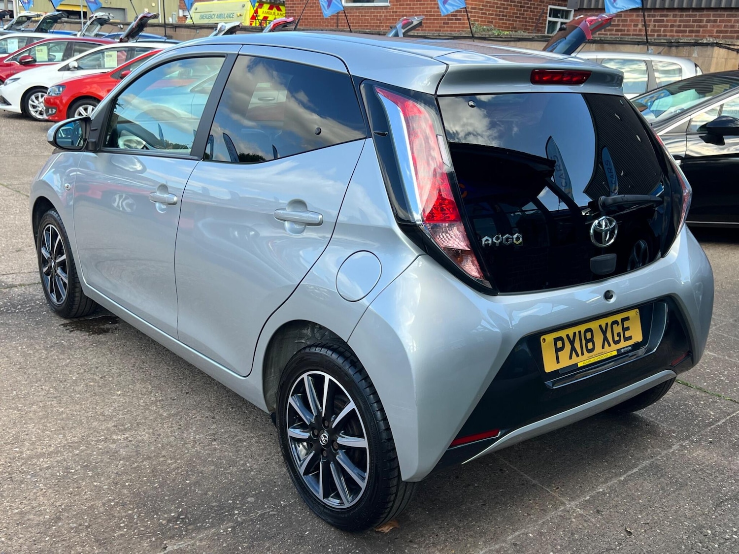 Used Toyota AYGO 2018 for sale - 76991735: Photo 16