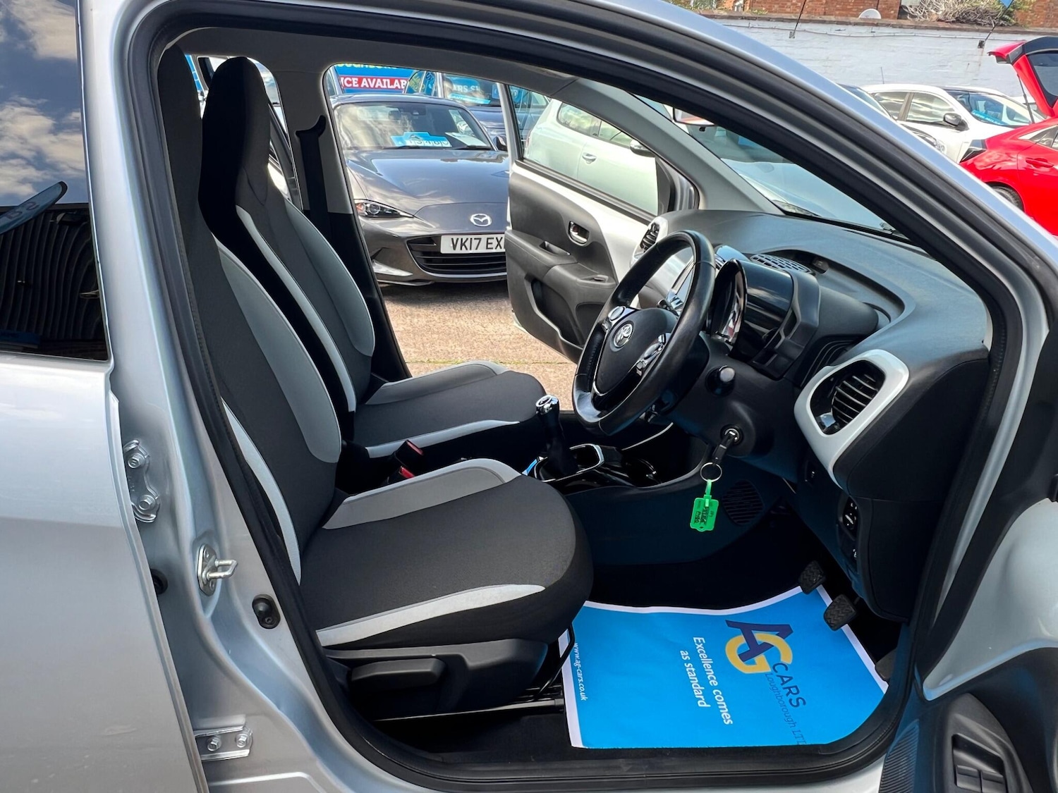 Used Toyota AYGO 2018 for sale - 76991735: Photo 30