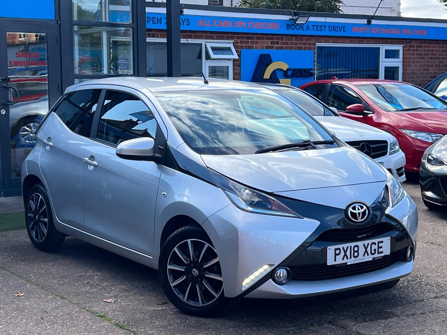 Used Toyota AYGO 2018 for sale - 76991735: Photo 50