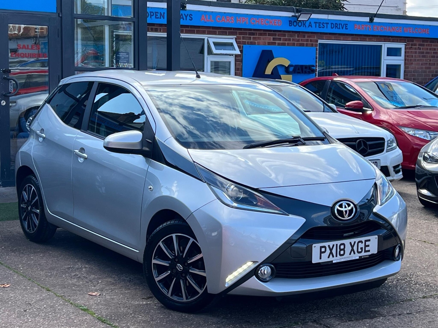 Used Toyota AYGO 2018 for sale - 76991735: Photo 51