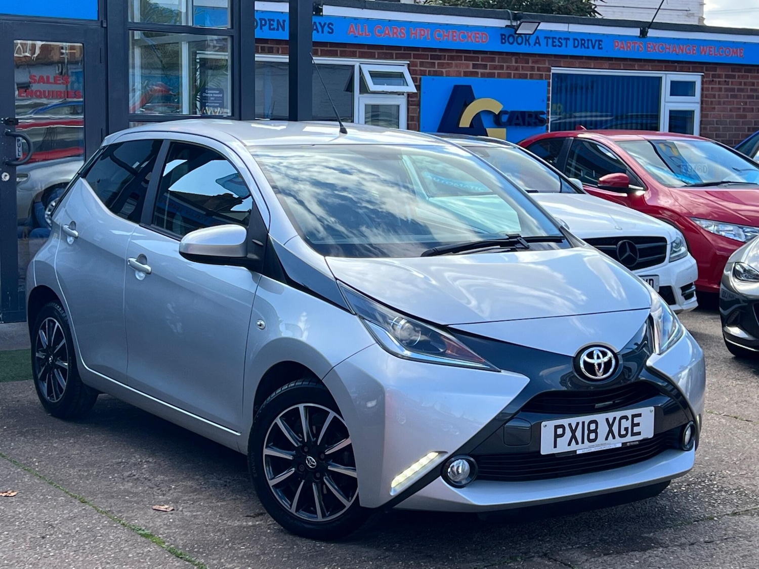 Used Toyota AYGO 2018 for sale - 76991735: Photo 52