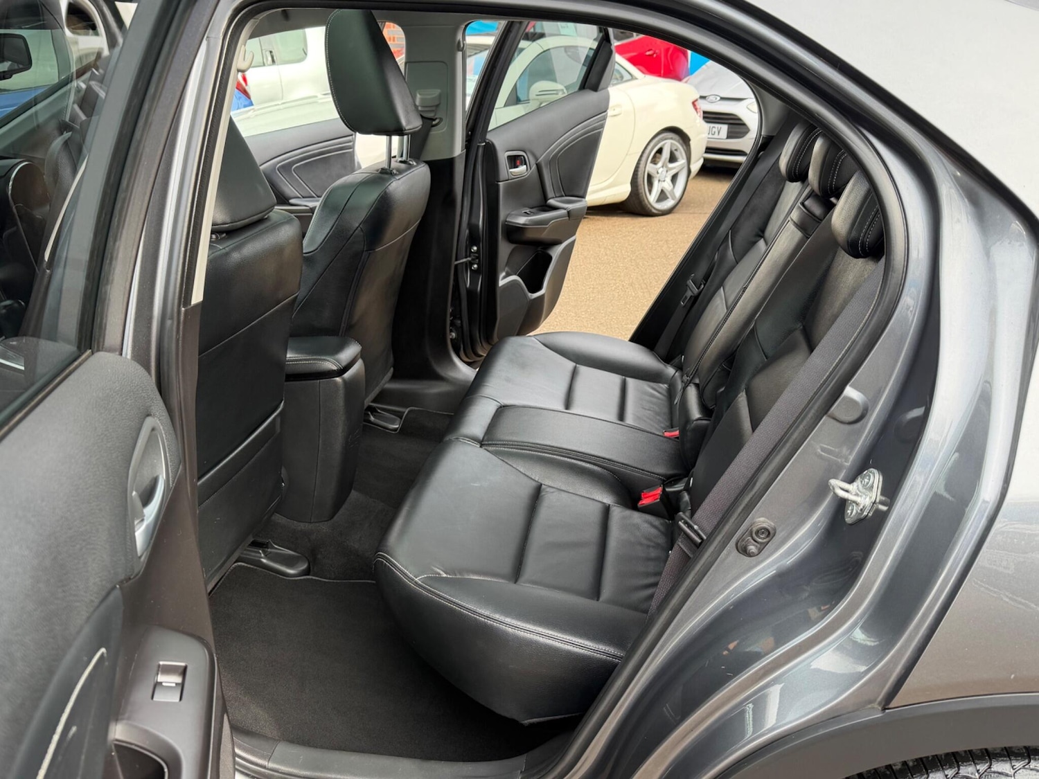 Used Honda Civic 2015 for sale - 77970543: Photo 5