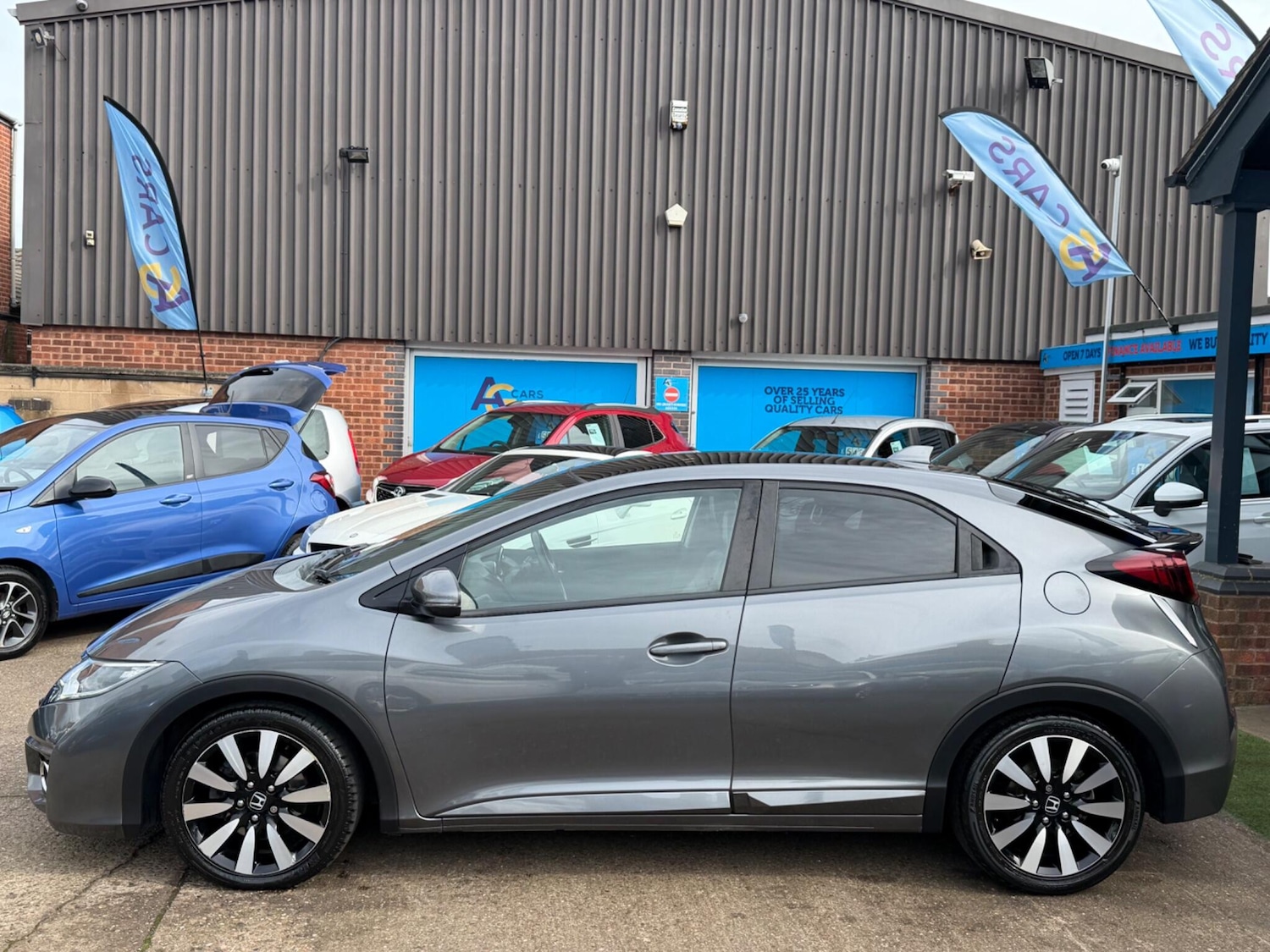 Used Honda Civic 2015 for sale - 77970543: Photo 58