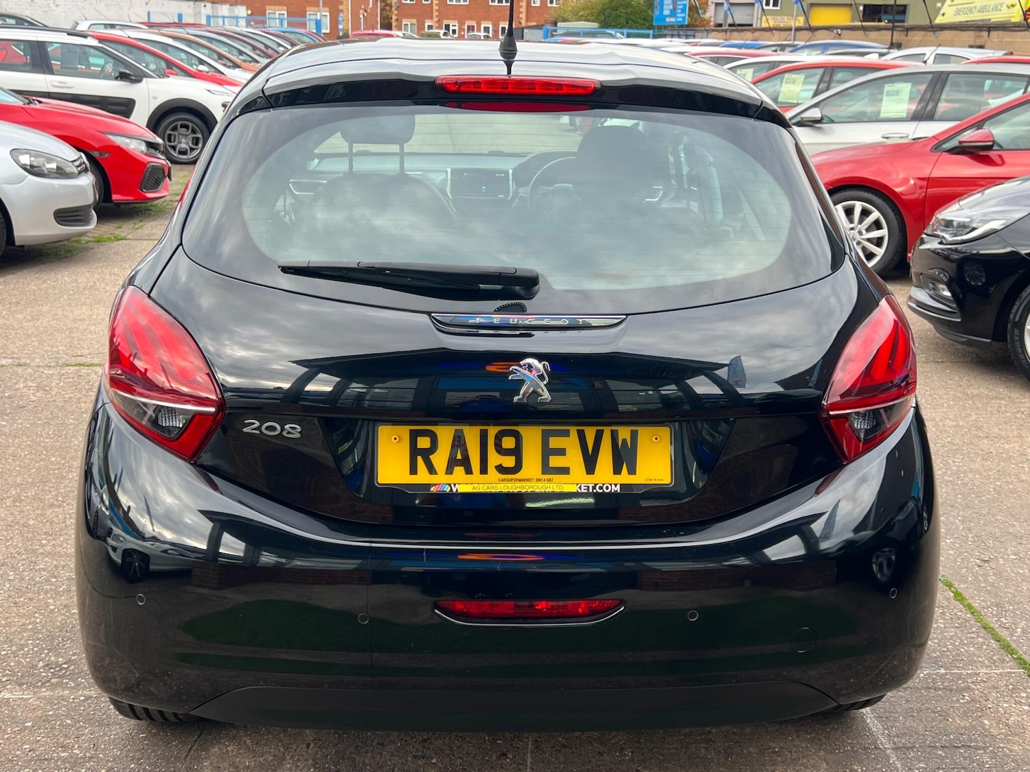 Used Peugeot 208 2019 for sale - 76071759: Photo 12