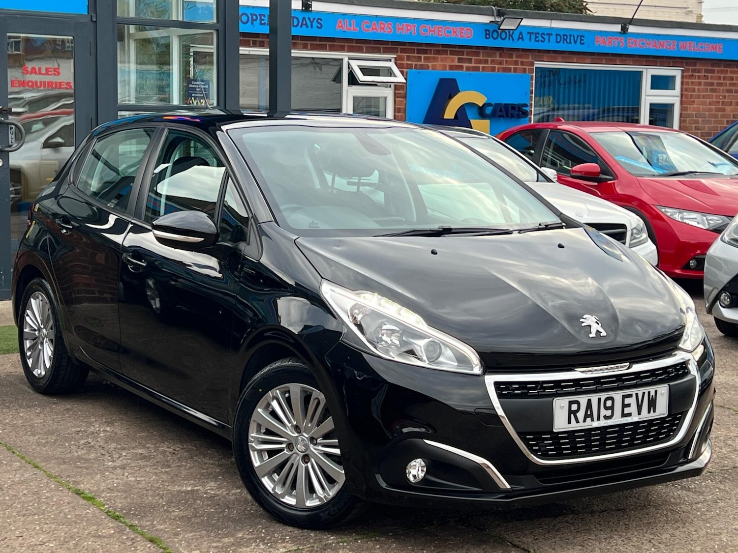 Used Peugeot 208 2019 for sale - 76071759: Photo 13