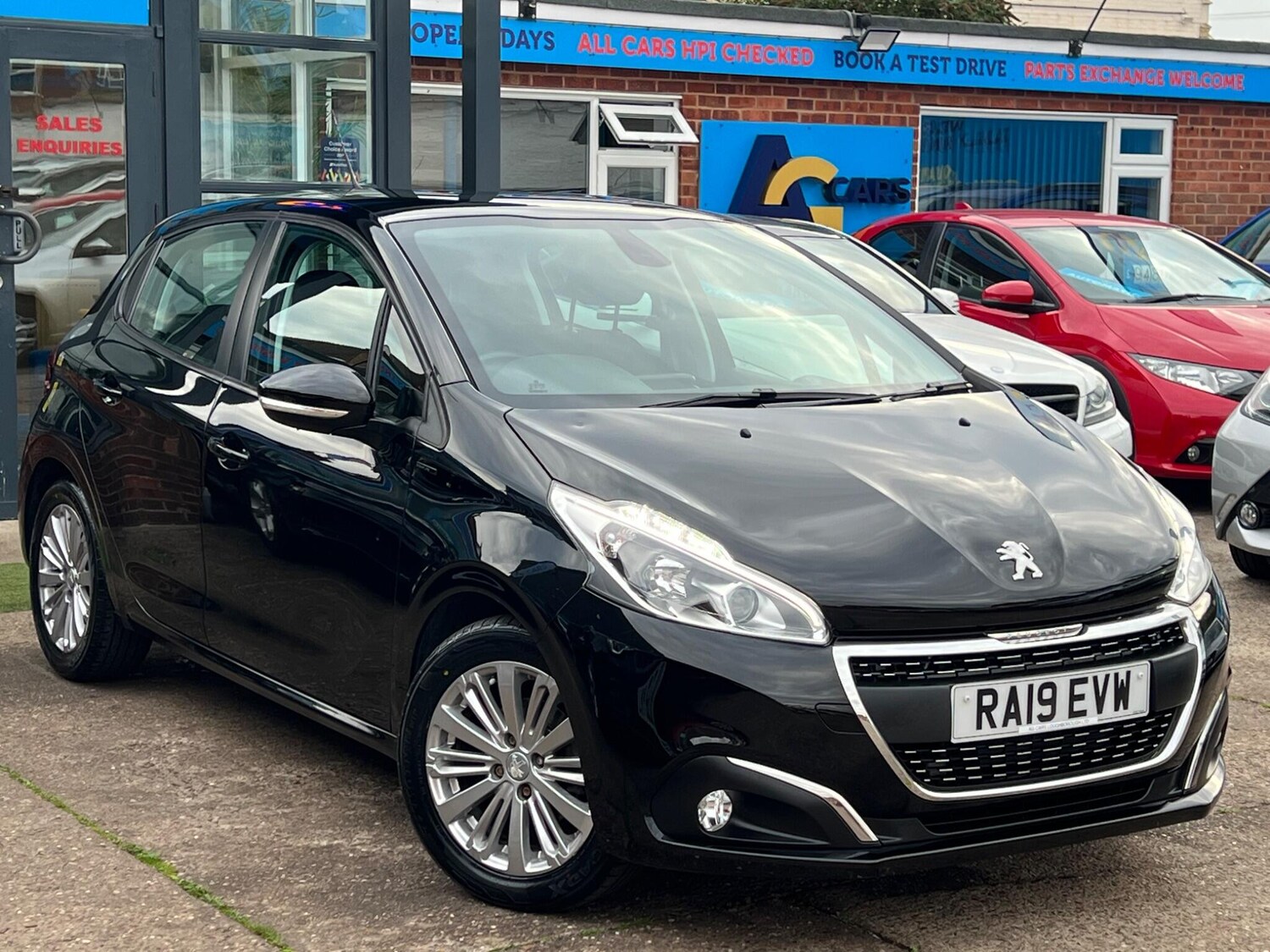 Used Peugeot 208 2019 for sale - 76071759: Photo 18