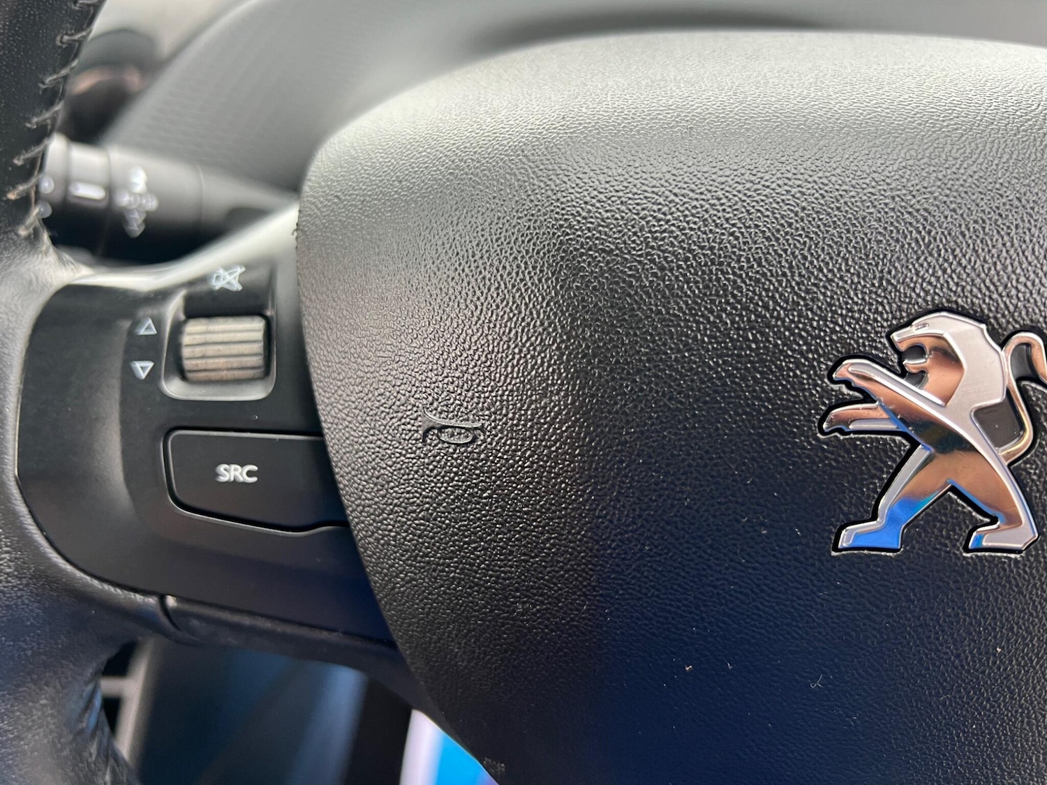 Used Peugeot 208 2019 for sale - 76071759: Photo 25