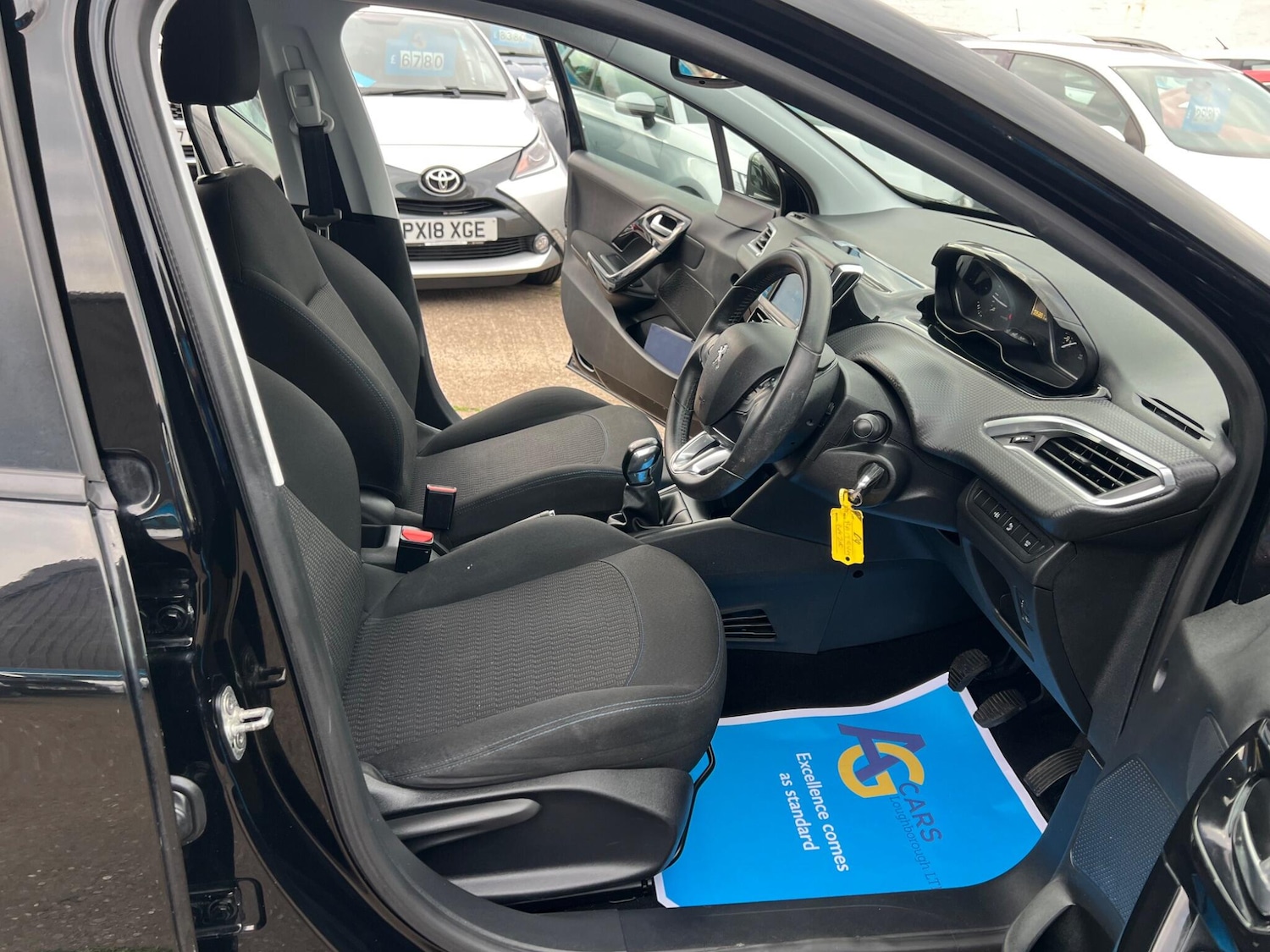 Used Peugeot 208 2019 for sale - 76071759: Photo 30