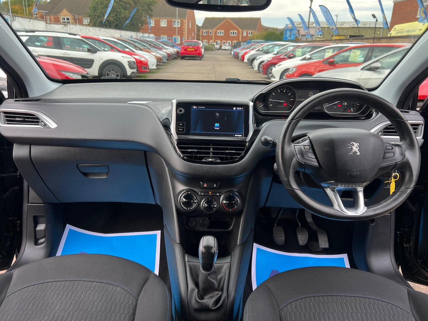 Used Peugeot 208 2019 for sale - 76071759: Photo 31