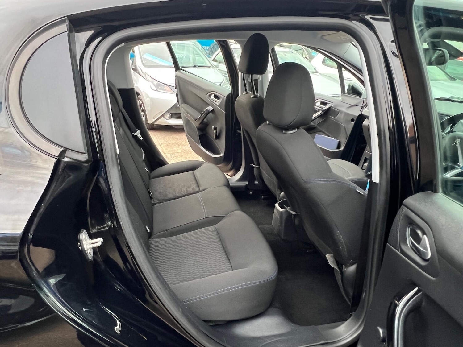 Used Peugeot 208 2019 for sale - 76071759: Photo 34